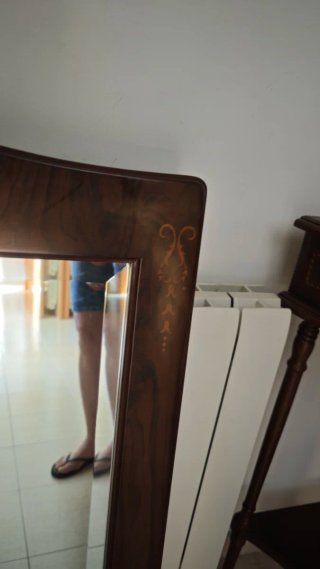 Mesa recibidor de madera con espejo