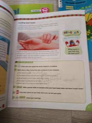 Natural Sciences, 3 Primary 1 Living Things. Cl...