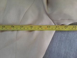 Blazer mujer entallado manga corta beige