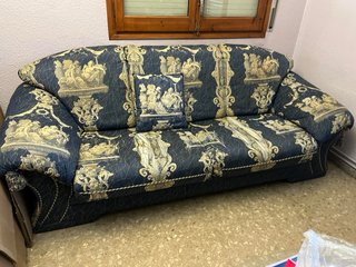 Sofá de 3 plazas con estampado clásico