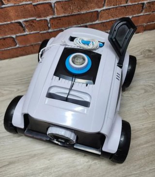 Robot Limpiafondos Piscina WYBOT