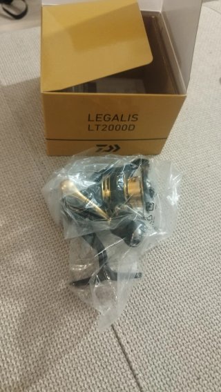 Carrete Daiwa Legalis LT2000D