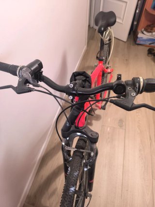 Bicicleta RockRider ST 100 Roja
