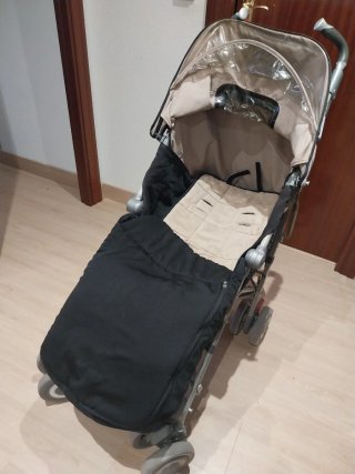 Silla de paseo Maclaren negra