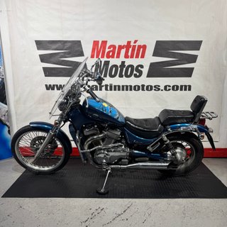 SUZUKI Intruder VS 800