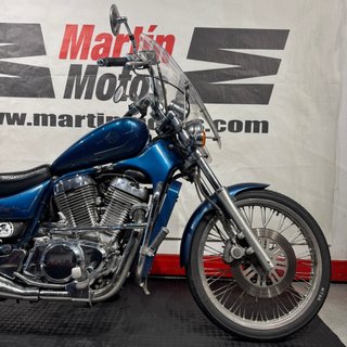 SUZUKI Intruder VS 800