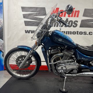 SUZUKI Intruder VS 800