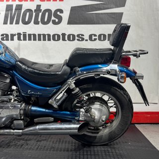 SUZUKI Intruder VS 800