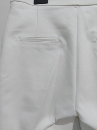Pantalón pitillo blanco Stradivarius