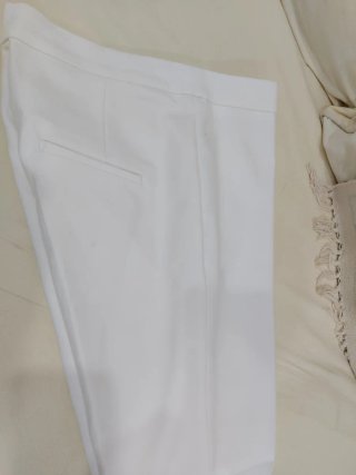 Pantalón pitillo blanco Stradivarius