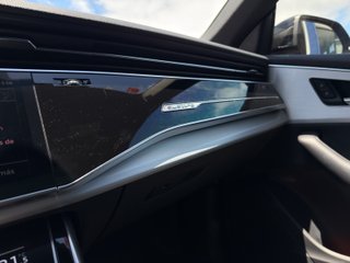 Audi Q8 Audi Q8 60 TFSIe S Line Plus 340kW quattro tip