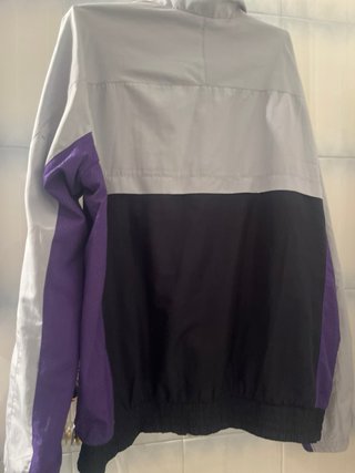 Cortavientos Nike Athlete Gris y Morado