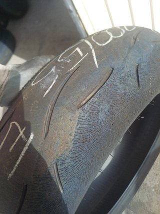 Dunlop Sportmax GP Racer D212 200/55-17