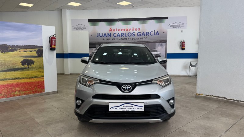 Toyota RAV4 2.0 D-4D 2016 - foto 1
