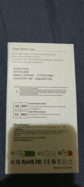 Custodia con batteria integrata per iPhone 16 Pro 7500 mAh