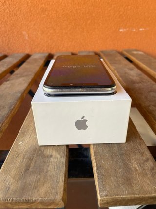 iPhone X 64GB en buen estado (batería a cambiar)