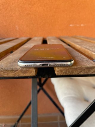 iPhone X 64GB en buen estado (batería a cambiar)