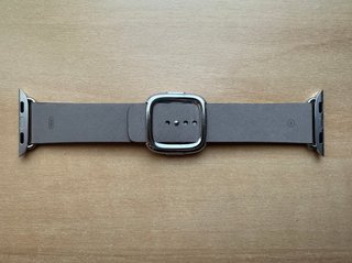 Apple Watch 41mm. Tan Modern Buckle M