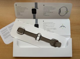 Apple Watch 41mm. Tan Modern Buckle M