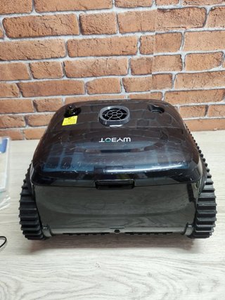 WYBOT C2 Vision AI Robot Limpiafondos