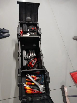 Cajón de herramientas con ruedas
