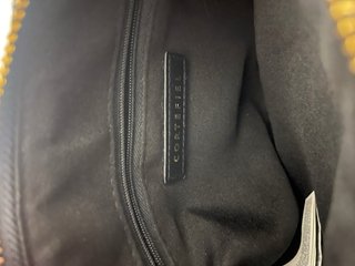 Bolso negro Cortefiel con correa larga