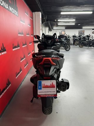 HONDA FORZA 350 DEL AÑO 2025 !! COMO NUEVA !!