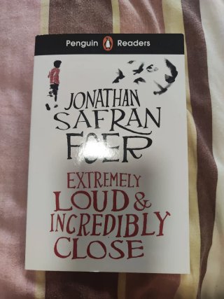 Penguin Readers Level 5: Extremely Loud and Inc...
