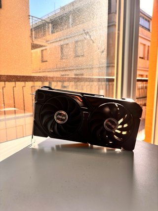 ASUS Dual GeForce RTX 4070 SUPER OC