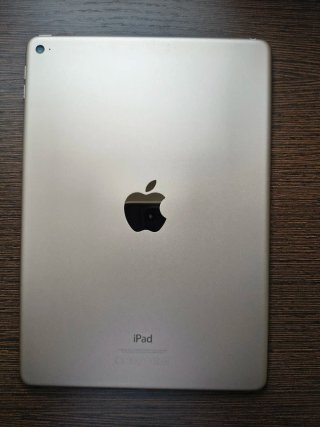 Apple iPad Air 2 128GB dorado con funda
