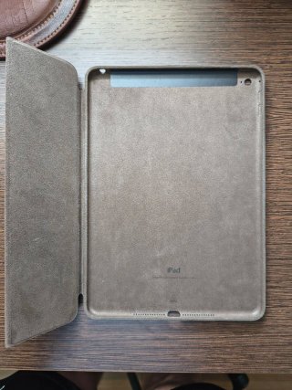 Apple iPad Air 2 128GB dorado con funda