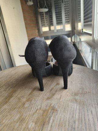 Zapatos de tacón negros talla 38
