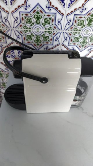 Cafetera Nespresso Krups Inissia XN100