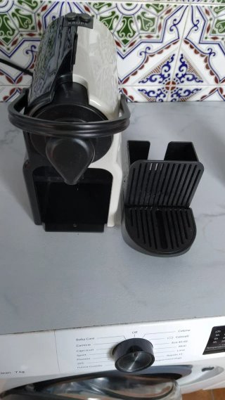 Cafetera Nespresso Krups Inissia XN100