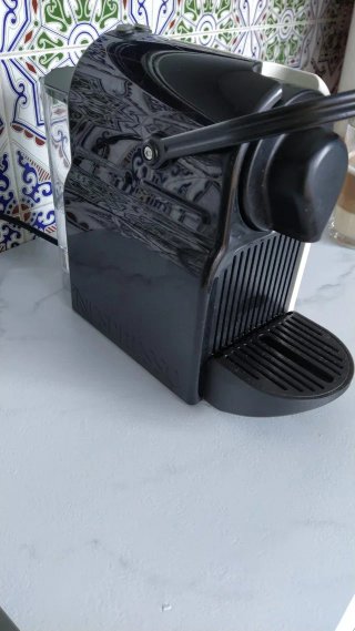 Cafetera Nespresso Krups Inissia XN100