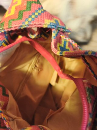 Bolso bombonera multicolor con borla