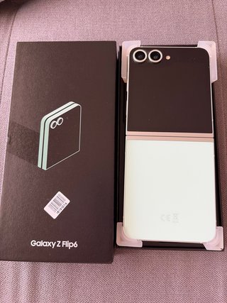 Samsung Galaxy Z Flip6 256GB