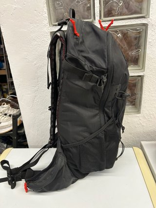 Mochila unisex Salomon Evasion 25L Negra