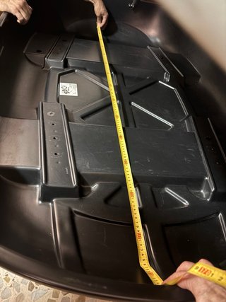Cofre coche 450litros medidas 160x100x44 cruz box
