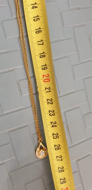 Collana con ciondolo placcata oro