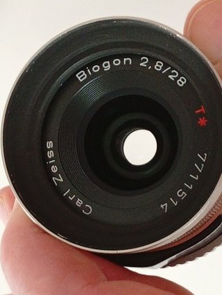 Contax G Biogon 28mm 2.8 + Adaptador Sony E