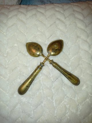 Juego de 2 cucharas antiguas