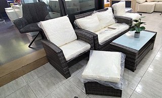 TERRAZA COMPLETA: SOFÁ MODULAR + MESA + 2 PUFF