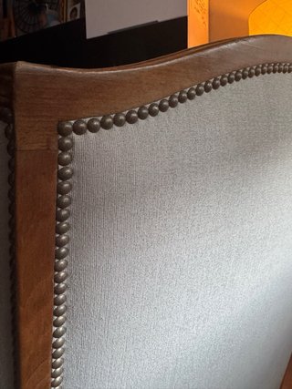 Sillón orejero vintage tela madera