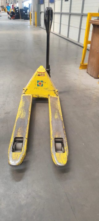 Traspaleta Manual 2500 Kg
