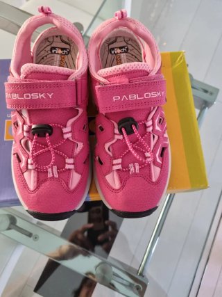 Sandali tipo canottiera Pablosky per bambina rosa