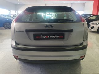Ford Focus 1.6i, único propietario, aire acondici