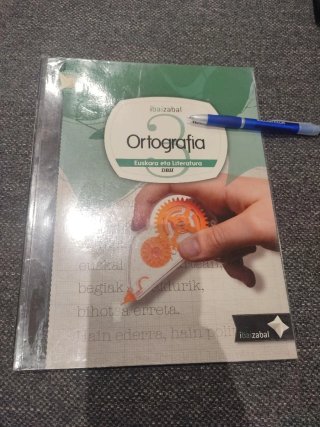Ortografia, DBH3 euskara eta literatura : I.bai...