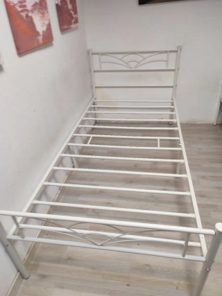 Cama individual con transporte!