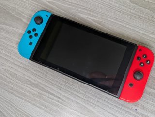 Nintendo Switch Azul/Rojo con Garantía